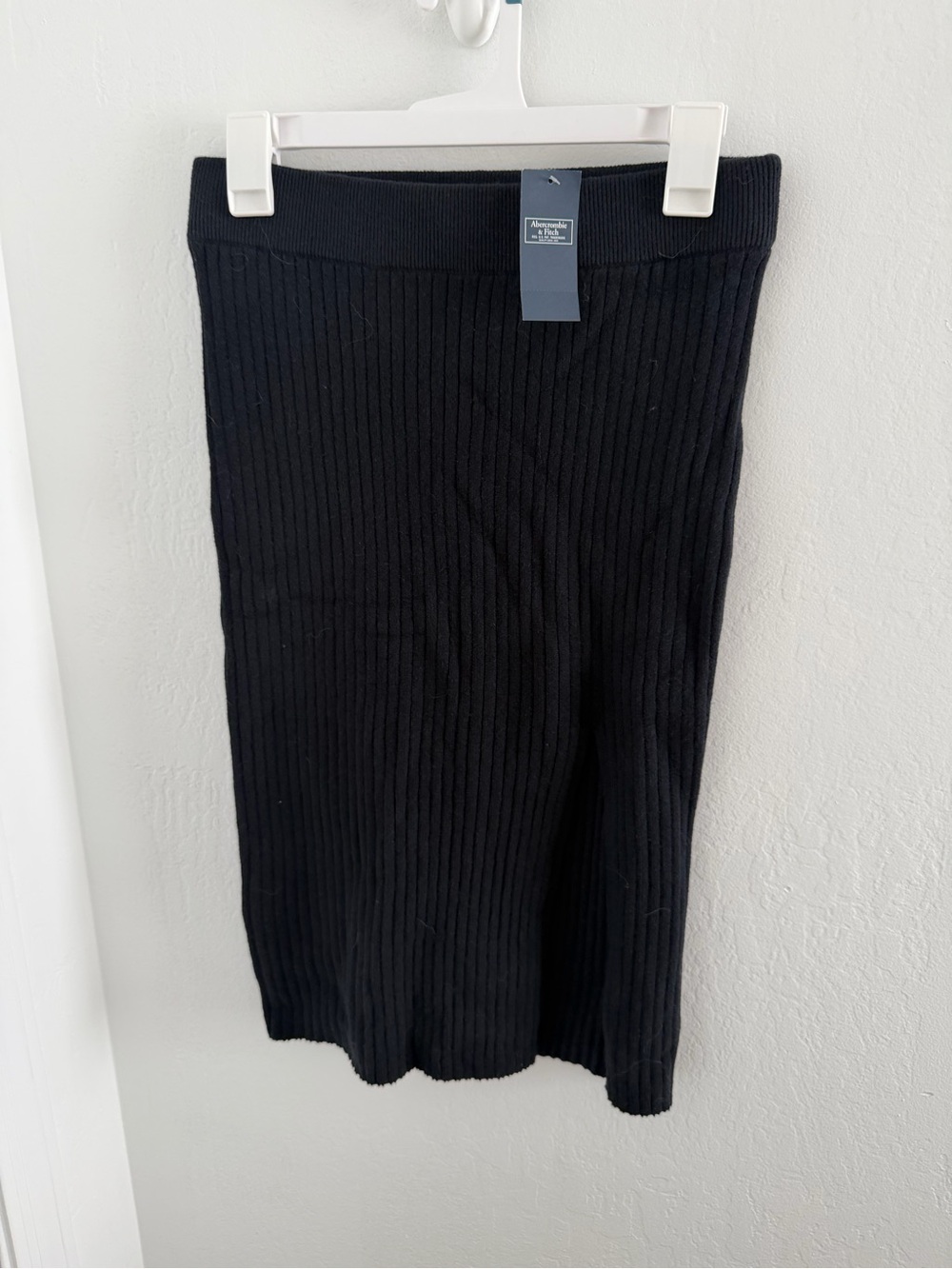 Abercrombie & Fitch Black Ribbed Midi Skirt